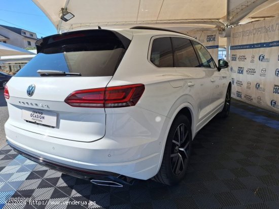 Volkswagen Touareg R-Line 3.0 V6 TDI 286CV  210kW Tip 4M de 2020 con 67.724 Km por 50.900 EUR. en Po