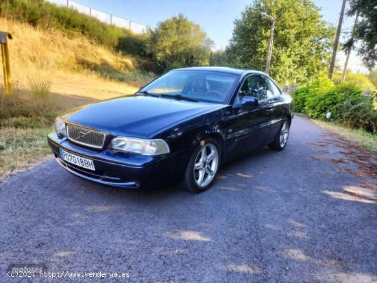 Volvo C 70 T5 2.3 T  240 CV de 1998 con 257.042 Km por 7.900 EUR. en A Coruna