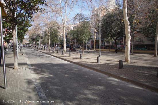 PARKING EN LA ZONA DE VERDUN - BARCELONA