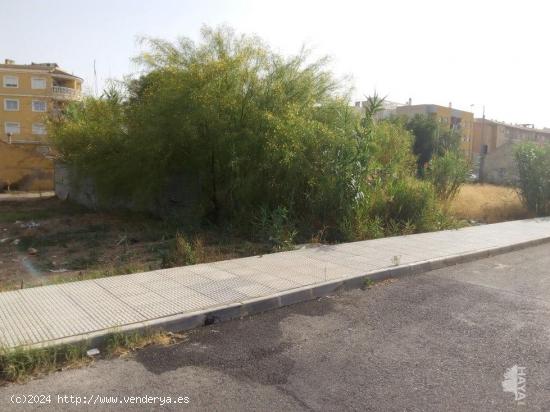 TERRENO TIPO SOLAR EN ALMORADÍ - ALICANTE