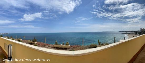 APARTAMENTO CON VISTAS AL MAR. EN AGUAMARINA. CON LICENCIA TURÍSTICA. 1 DORM. 1 BAÑO. - ALICANTE