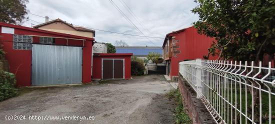 CASA PARA REFORMAR CON CUADRA, PAJAR Y DOS GARAJES EN TORRELAVEGA.- - CANTABRIA