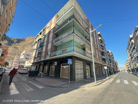 Local Comercial en Callosa de Segura - ALICANTE