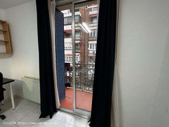  Habitaciones en alquiler en 4 dormitorios en Ríos Rosas - MADRID 