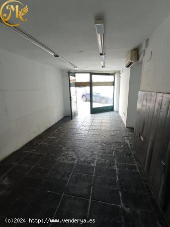 LOCAL COMERCIAL EN PLANTA BAJA. CON ZONA DE APARCAMIENTO PRIVADA - CANTABRIA