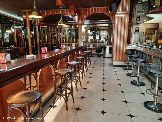 CAFETERIA EN FUNCIONAMIENTO EN NARÓN - A CORUÑA