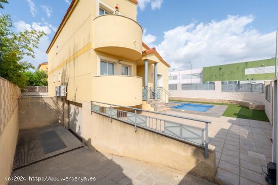 IMPRESIONANTE CASA ESQUINERA EN VILAFORTUNY - TARRAGONA