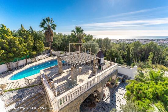 Expectacular Chalet en El Vendrell - TARRAGONA