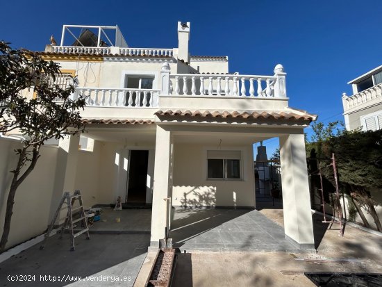 Casa en venta en Torrevieja (Alicante)