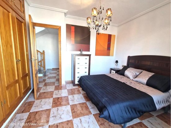 Chalet en venta en Orihuela (Alicante)