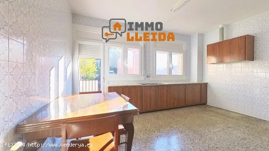 Unifamiliar adosada en venta  en Artesa de Segre - Lleida