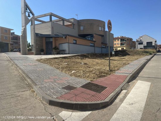 SE VENDE Parcela urbana para chalet junto a la Iglesia de Las Canteras en Ciudad Rodrigo - Ciudad Ro