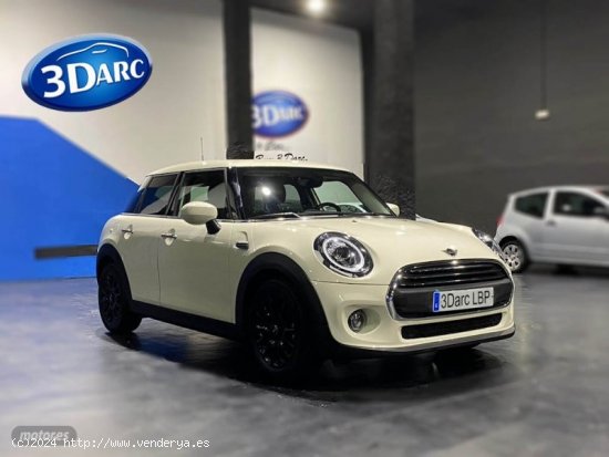 Mini One ONE 1.5 102 CV de 2019 con 43.404 Km por 16.450 EUR. en Barcelona