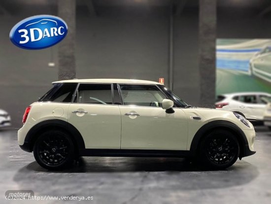 Mini One ONE 1.5 102 CV de 2019 con 43.404 Km por 16.450 EUR. en Barcelona