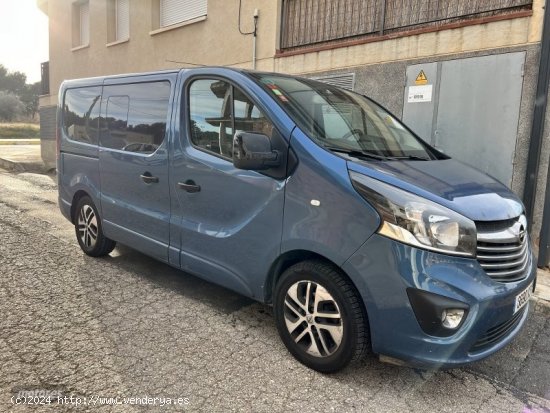 Opel Vivaro Life 7 L1 T-Acr 2.7T 1.6 CDTi BiTurbo 145 4p S/S de 2018 con 174.000 Km por 22.500 EUR. 