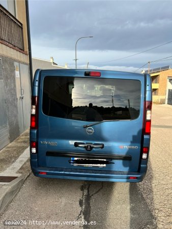 Opel Vivaro Life 7 L1 T-Acr 2.7T 1.6 CDTi BiTurbo 145 4p S/S de 2018 con 174.000 Km por 22.500 EUR. 