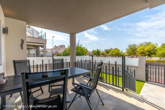 Sol Park, Encantador Bungalow de planta Baja de estilo moderno, incluye plaza de garaje - ALICANTE