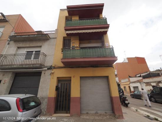  SE VENDE CASA ESQUINERA EN SABADELL, ZONA CAN PUIGGENER - BARCELONA 