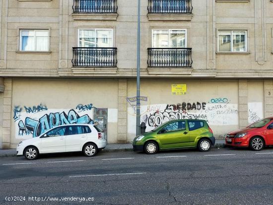 Local lóbrego en el entorno de Hispanidad - PONTEVEDRA