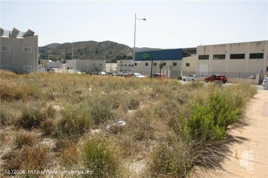 TERRENO URBANO INDUSTRIAL EN ELDA - ALICANTE