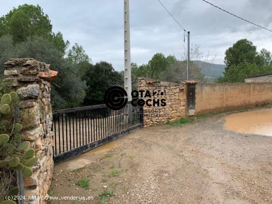 TERRENO RURAL CON CASITA Y POZO EN CASTELLVELL DEL CAMP - TARRAGONA