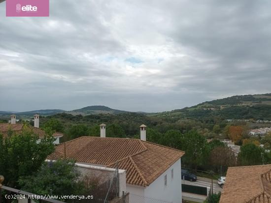  MARAVILLOSO CHALET EN LA SIERRA DE CADIZ, CON VISTAS ÚNICAS!! - CADIZ 