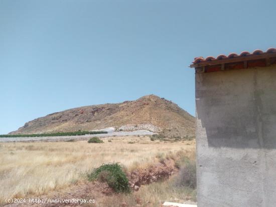 TERRENO CON VISTAS Y CASA EN OBRA - MURCIA