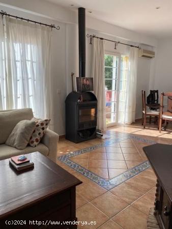 SE ENDE MARAVILLOSO CHALET EN ALGEZARES MURCIA - MURCIA