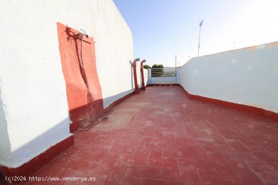 AMPLIA CASA CON TERRAZA, GARAJE Y BODEGA - MURCIA