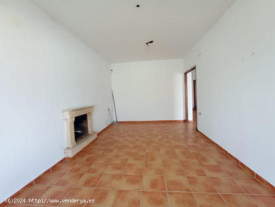 VENTA DE CHALET EN EL PALMAR JUNTO A PELAGATOS - CADIZ