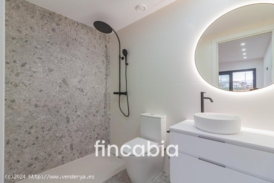 Unifamiliar adosada en venta  en Sils - Girona