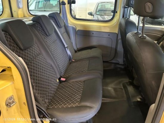 RENAULT Kangoo Combi en venta en Castuera (Badajoz) - Castuera