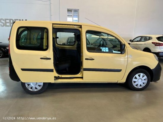 RENAULT Kangoo Combi en venta en Castuera (Badajoz) - Castuera