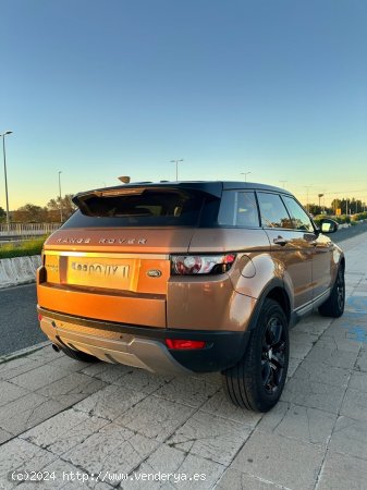 Land Rover Range Rover Evoque 2.2L TD4 4x4 Pure auto de 2014 con 115.000 Km por 15.600 EUR. en Sevil