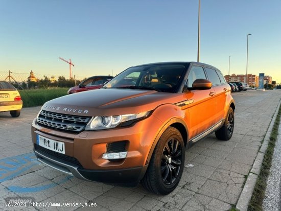 Land Rover Range Rover Evoque 2.2L TD4 4x4 Pure auto de 2014 con 115.000 Km por 15.600 EUR. en Sevil