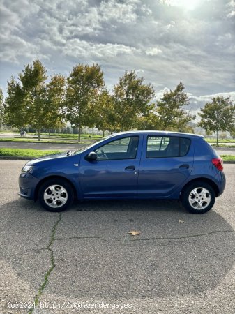 Dacia Sandero DACIA  Ambiance dCi de 2012 con 190.000 Km por 4.900 EUR. en Madrid