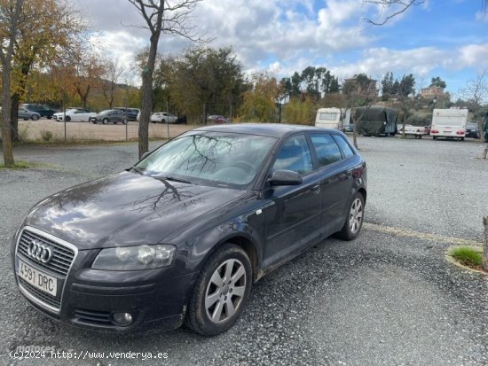 Audi A3 Ambition de 2005 con 417.000 Km por 3.000 EUR. en Valencia