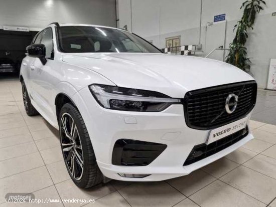 Volvo XC 60 R-Design, B4 AWD mild-hybrid de 2021 con 79.000 Km por 40.900 EUR. en Navarra