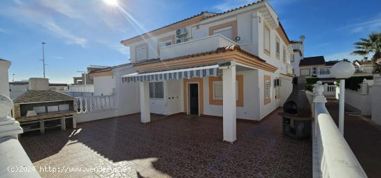 ORIHUELA COSTA EXCLUSIVA: ZENIAMAR 3, 4 HABS AMPLIO JARDIN PISCINA COM 320.000 EUROS! - ALICANTE