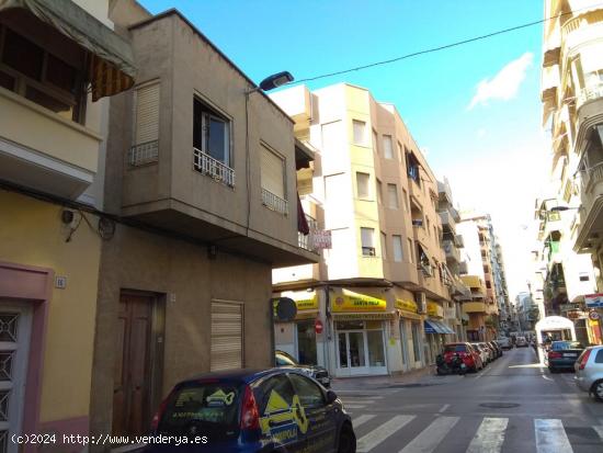 PLANTA BAJA Y PISO EN PLENO CENTRO - ALICANTE