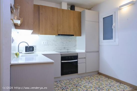 Encantador piso en venta a en el barrio del Raval en Barcelona, es un 3º piso sin ascensor. - BARCE