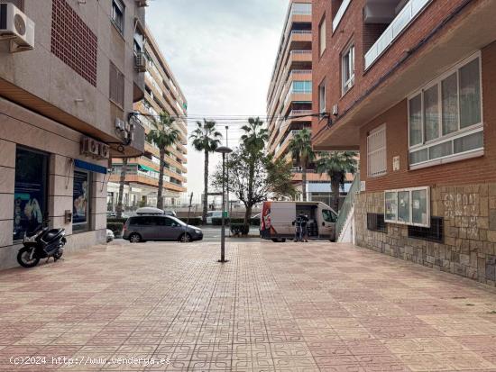  Local Comercial Cerca a la Playa - ALICANTE 