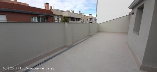 Dúplex en alquiler en la Rambla de Sabadell - BARCELONA