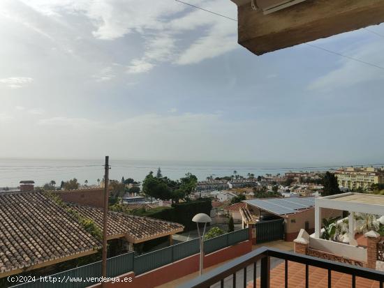  GRAN CHALET INDIVIDUAL CON VISTAS ESPECTACULARES AL MAR - MALAGA 