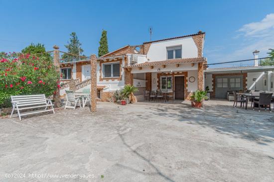 Chalet con Piscina en Sencelles - BALEARES