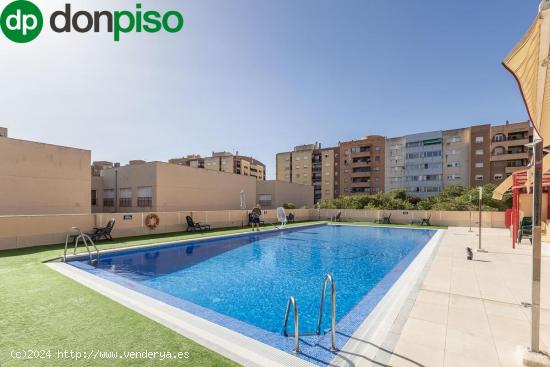  Semi ático dúplex en junto a Los Cármenes. - GRANADA 