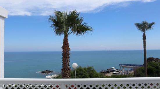 OPORTUNIDAD!! PISO DE 1 DORMITORIO EN COMPLEJO VACACIONAL CON VISTAS AL MAR - MALAGA