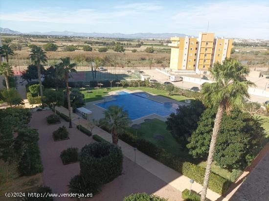  Fantástico apartamento en urbanización privada en Guardamar del Segura, Alicante, Costa Blanca - A 