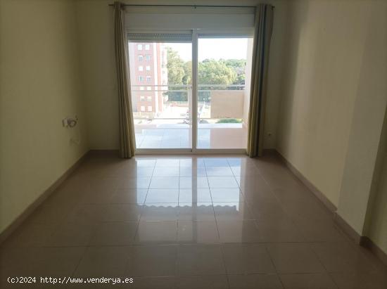 Fantástico apartamento en urbanización privada en Guardamar del Segura, Alicante, Costa Blanca - A