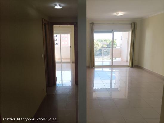 Fantástico apartamento en urbanización privada en Guardamar del Segura, Alicante, Costa Blanca - A